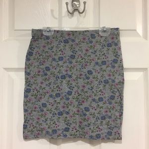 EUC Gray floral mini skirt
